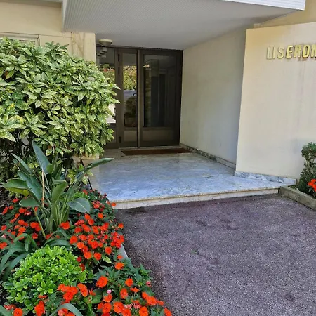 Beautiful With Sea, Pool And Park View